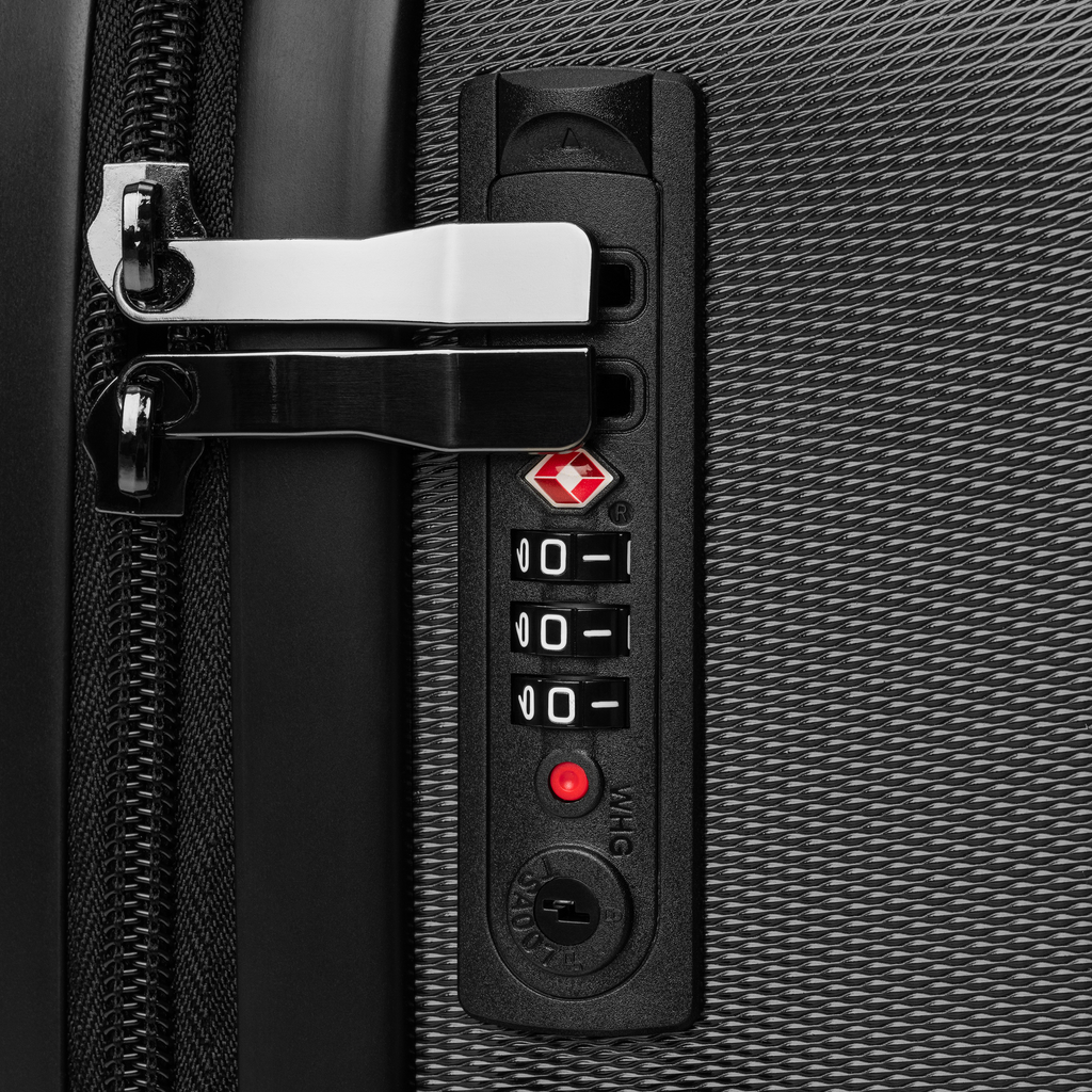 RacerDNA™ Hard-Shell Suitcase